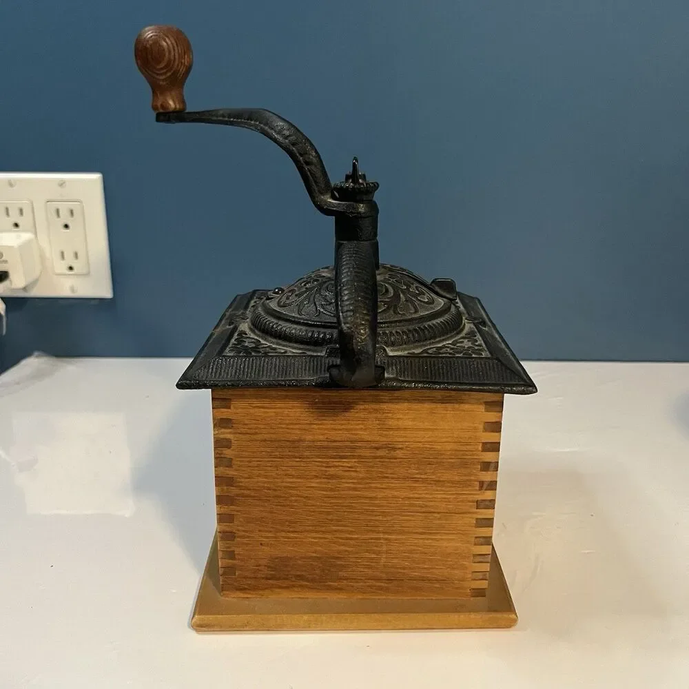 VTG Cast Iron & Wood Hand Crank Coffee Grinder w/Drawer Excellent Condition